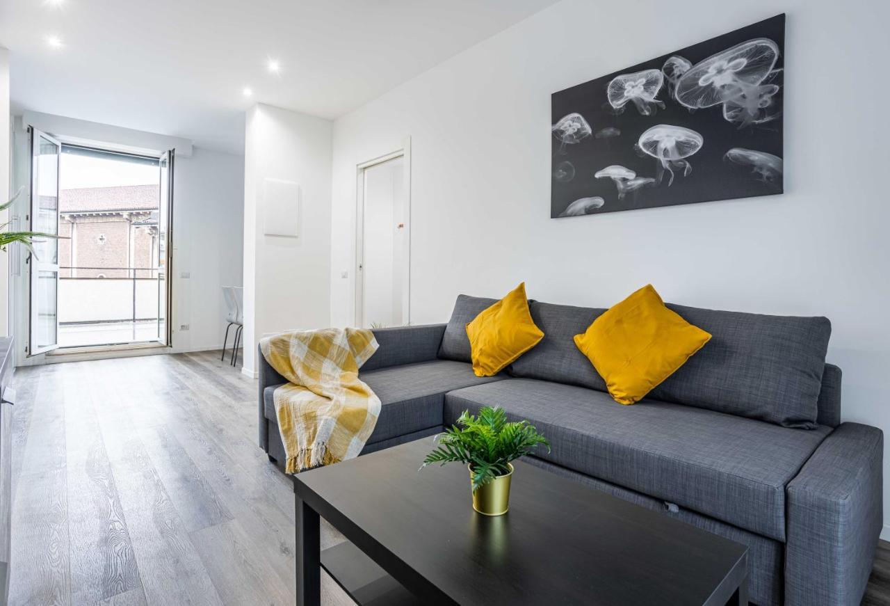2 Bedrooms Apt With Terrace - Nolo Area Via Varanini Milan Exterior photo